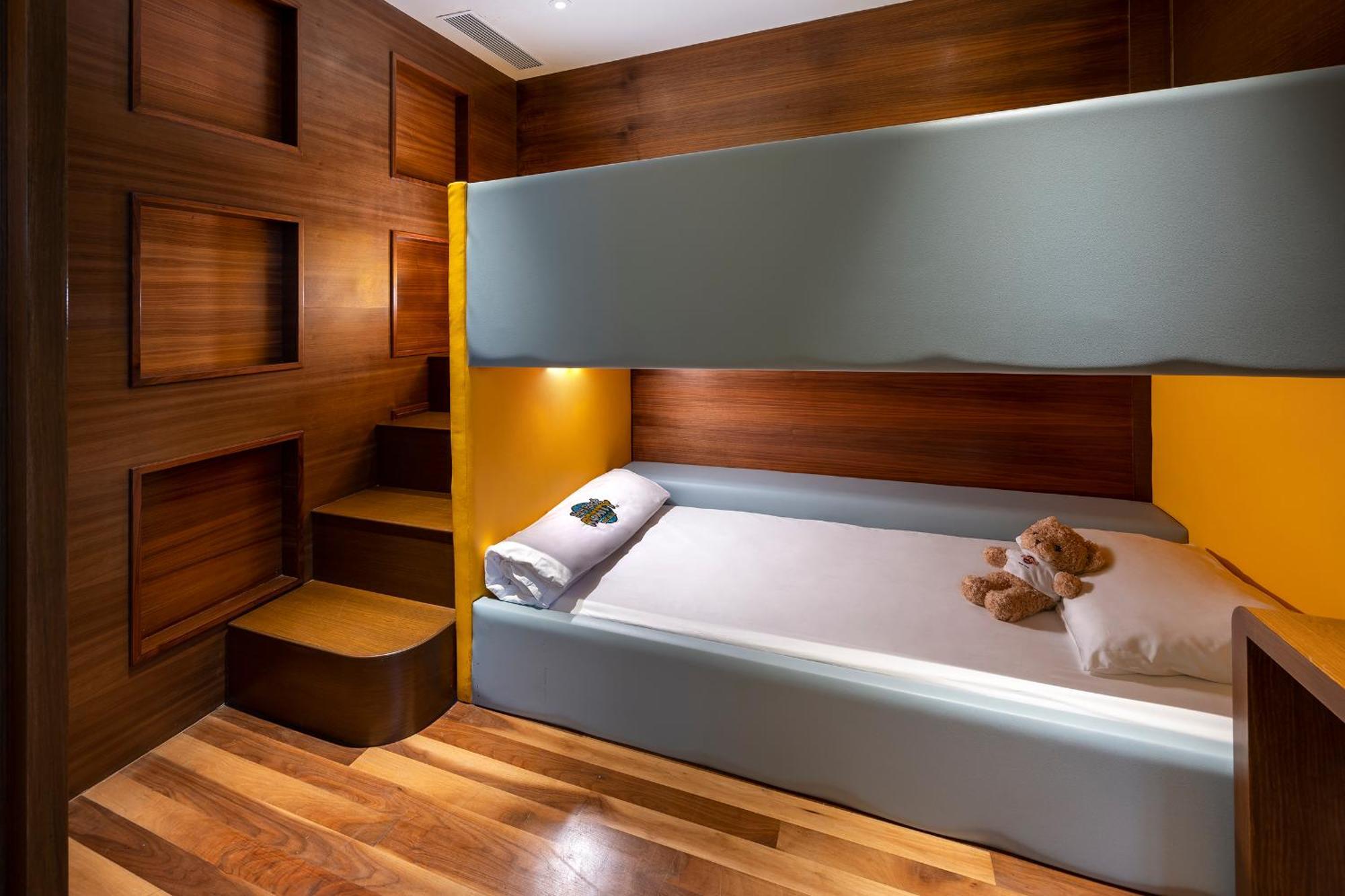 Hard Rock Hotel Desaru Coast Esterno foto A bunk bed